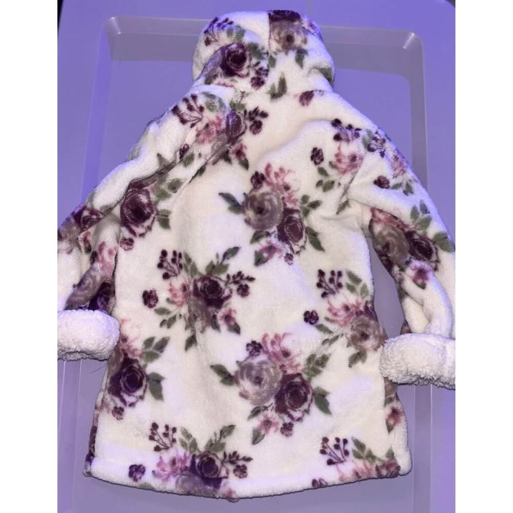 Baby Jessica Simpson Robe - Picture 2 of 4